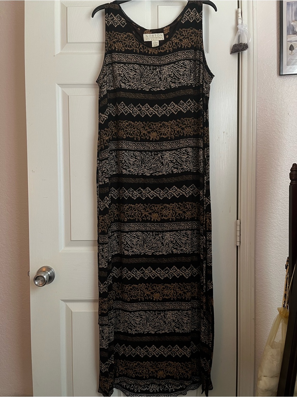 ⭐️VINTAGE 90’s⭐️ Norton McNaughton Striped Printed Maxi Dress